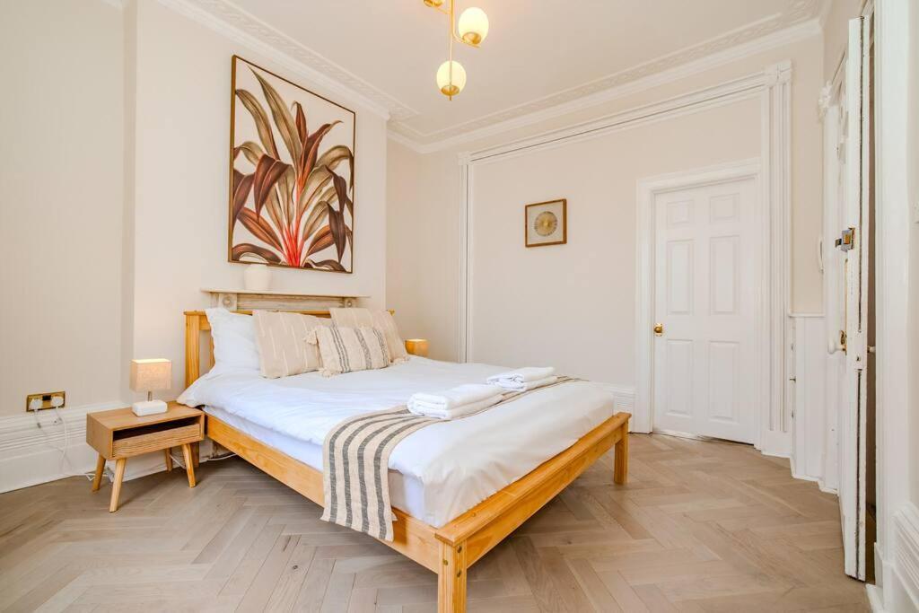 Beautiful Sea View I Spacious One Bed Room Flat I Sleep 4 Guests Bp2 Brighton Eksteriør bilde